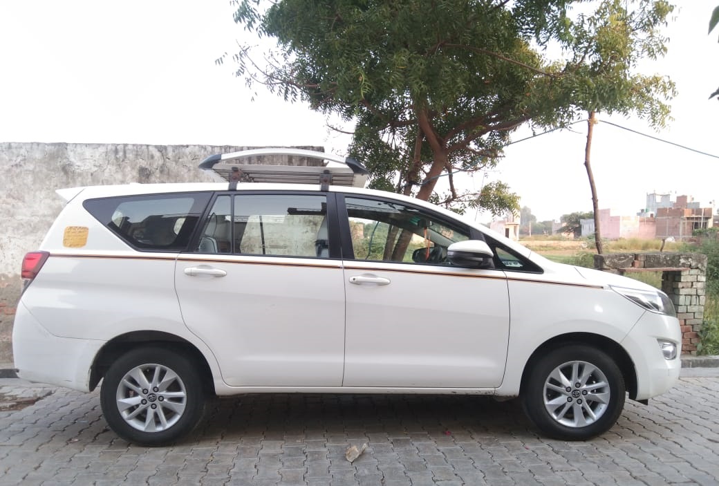 Crysta Vehicle for Tour India